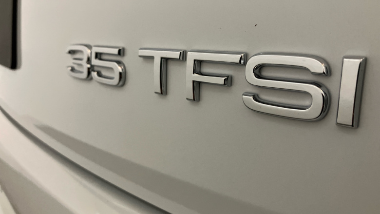 Audi Q2 35 TFSI Sport 5dr S Tronic [Tech] Petrol Estate